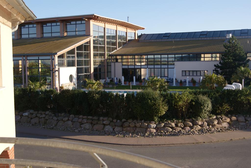 Rondell An Der Jasmund-Therme Neddesitz Exterior photo