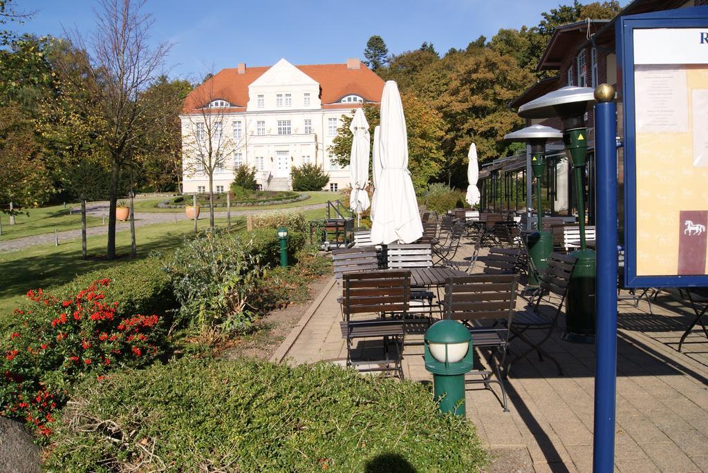 Rondell An Der Jasmund-Therme Neddesitz Exterior photo