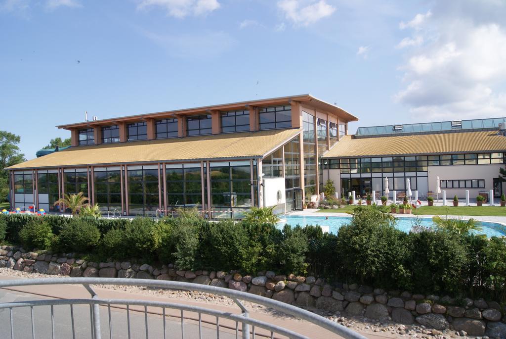 Rondell An Der Jasmund-Therme Neddesitz Exterior photo