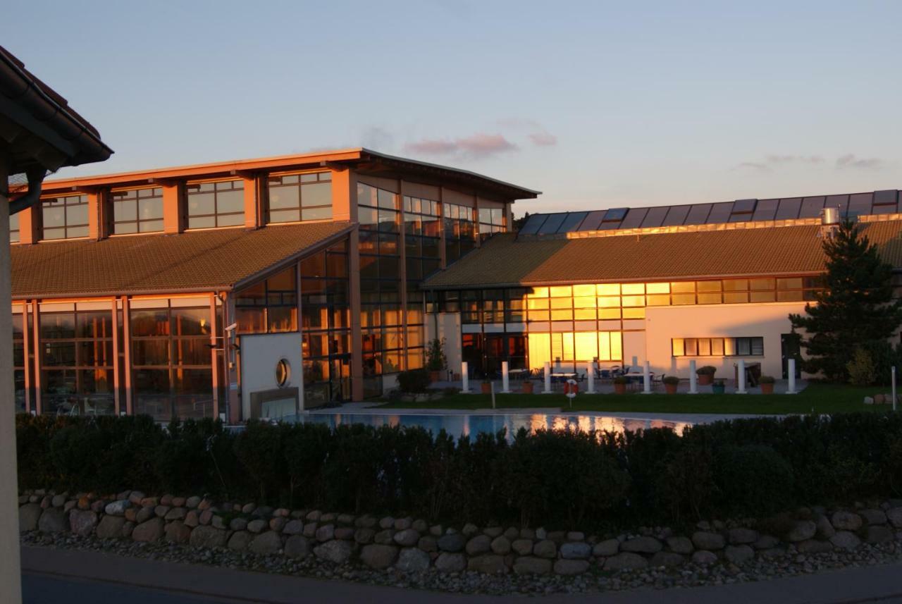 Rondell An Der Jasmund-Therme Neddesitz Exterior photo